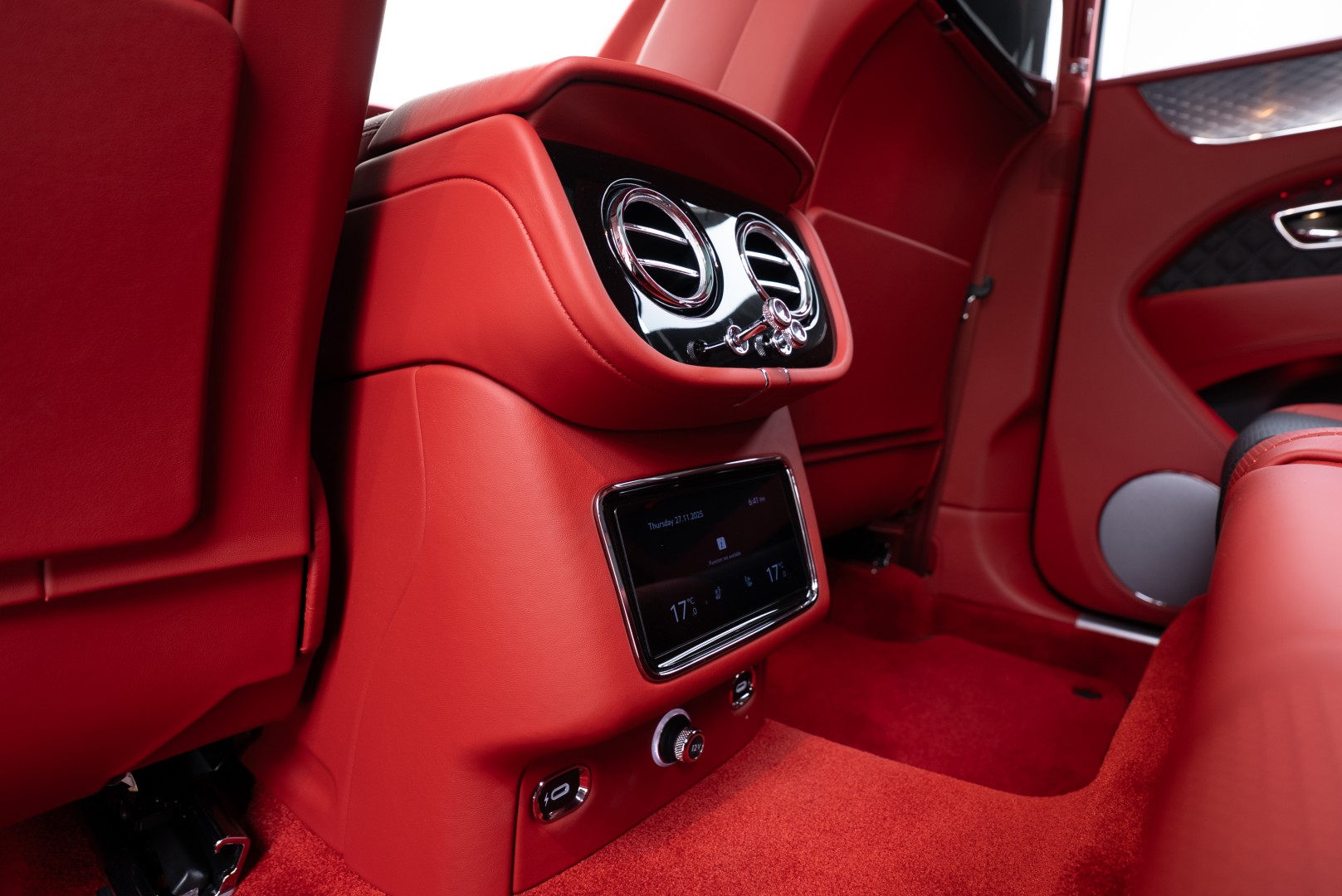 2023 BENTLEY BENTAYGA AZURE | GCC | MAIN DEALER WARRANTY SERVICE